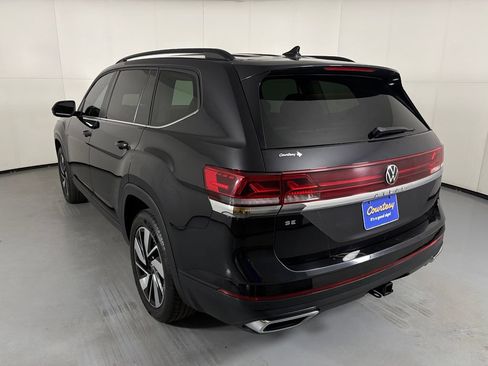 Used 2024 Volkswagen Atlas SE FWD image 6