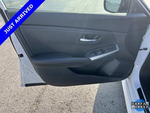 Used 2022 Nissan Sentra SR w/ Lighting Package image 22