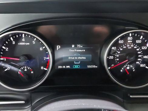 Used 2022 Kia Carnival LX FWD image 22