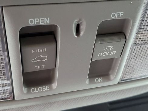 Used 2021 Honda CR-V EX image 16