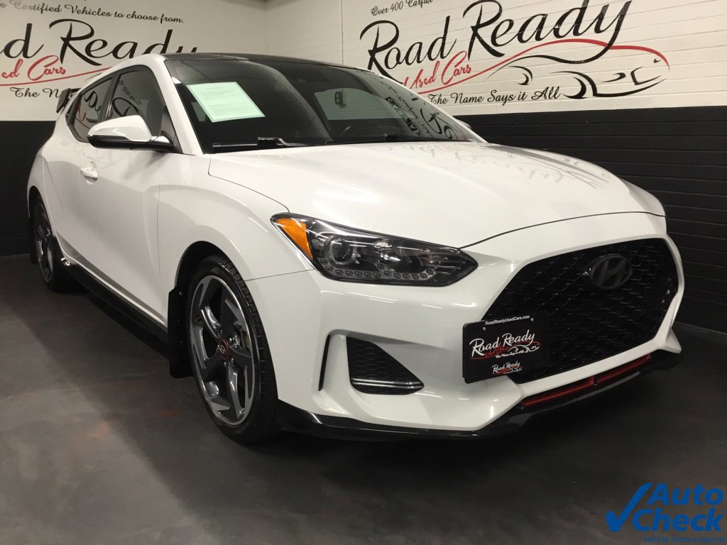 Used 2021 Hyundai Veloster Turbo FWD image 3