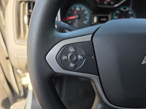 Used 2020 Chevrolet Colorado W/T w/ WT Convenience Package RWD image 31