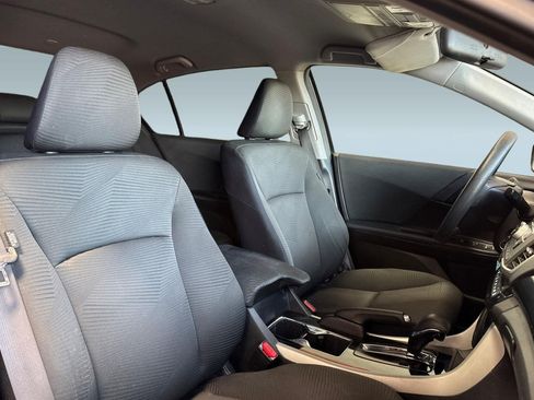 Used 2017 Honda Accord LX image 25