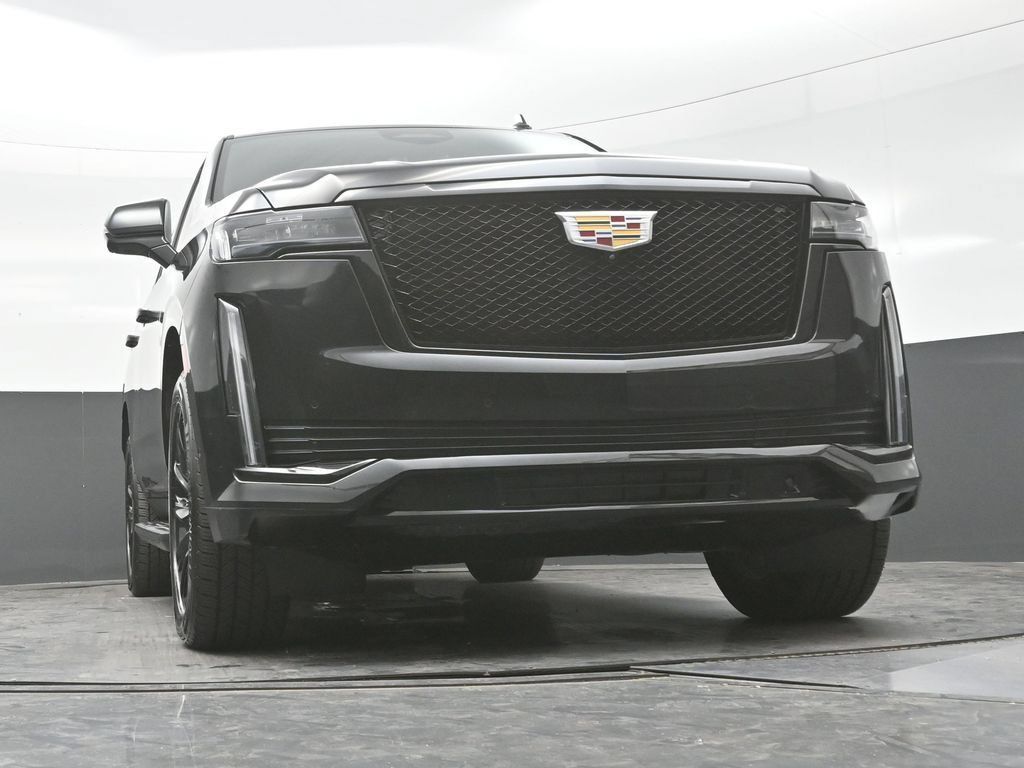 Certified 2022 Cadillac Escalade Sport w/ Touring Package AWD/4WD image 25