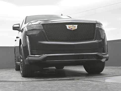 Certified 2022 Cadillac Escalade Sport w/ Touring Package AWD/4WD image 25
