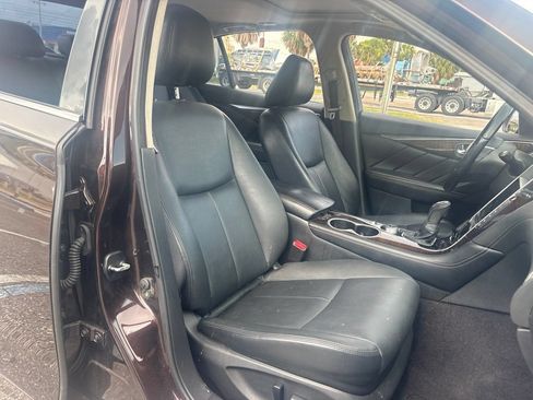 Used 2018 INFINITI Q50 Luxe w/ Essential Package (3.0T Luxe) RWD image 15
