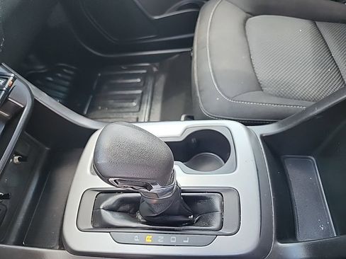 Used 2022 Chevrolet Colorado LT w/ Fleet Safety Package image 29