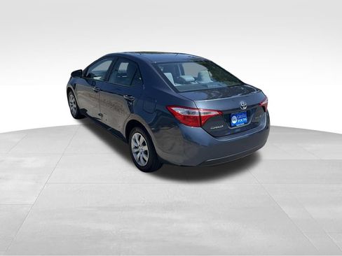 Used 2016 Toyota Corolla LE FWD image 4