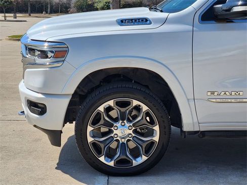 Used 2022 RAM 1500 Limited image 8