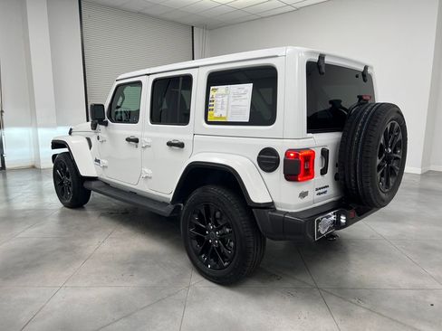 Used 2025 Jeep Wrangler Unlimited Sahara image 5