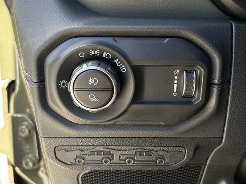 New 2026 Jeep Gladiator Mojave AWD/4WD image 20