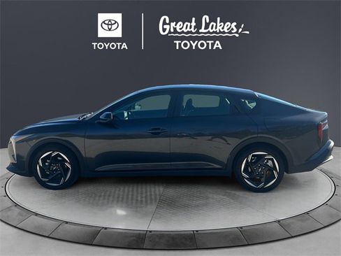 Used 2025 Kia K4 EX image 2