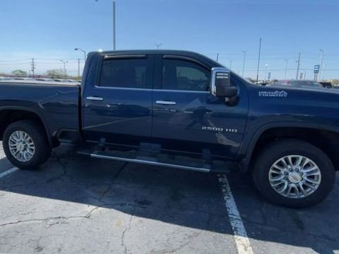 Used 2023 Chevrolet Silverado 2500 High Country w/ LPO, Hitch Package image 3