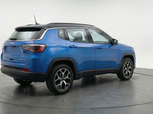 Used 2025 Jeep Compass Limited AWD/4WD image 9