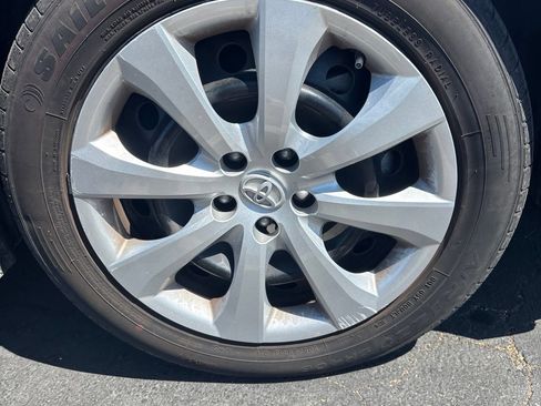 Used 2023 Toyota Corolla LE FWD image 19