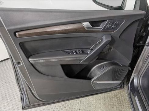 Used 2023 Audi Q5 2.0T Premium Plus w/ Premium Plus Package AWD/4WD image 13