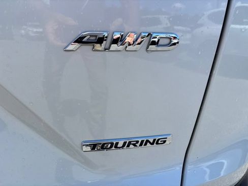 Used 2017 Honda CR-V Touring image 3