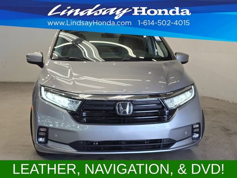 Used 2023 Honda Odyssey Touring image 2