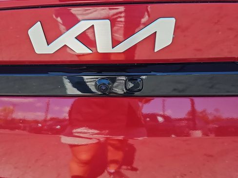 Used 2025 Kia K4 FWD image 32