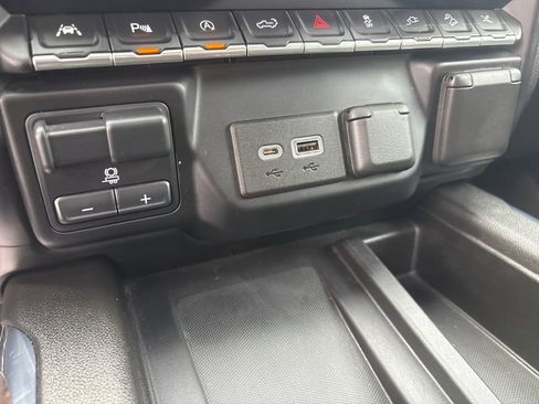 Used 2021 GMC Sierra 1500 Denali w/ Denali Ultimate Package image 27