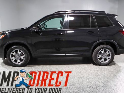 Used 2023 Honda Passport TrailSport image 10