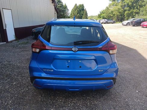 Used 2024 Nissan Kicks SV FWD image 6