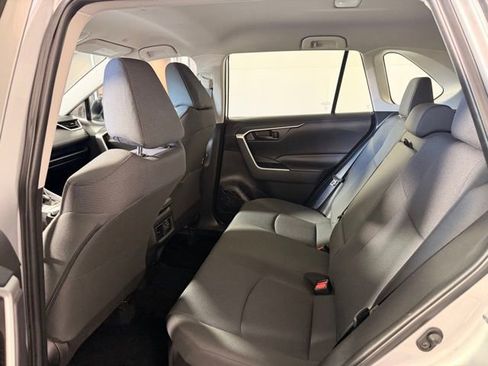 Used 2024 Toyota RAV4 LE AWD/4WD image 31