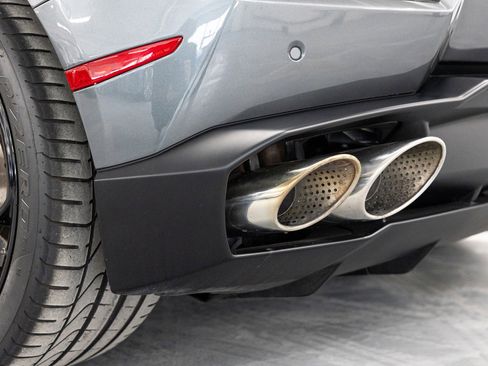 Used 2018 Lamborghini Huracan LP 580-2 image 8