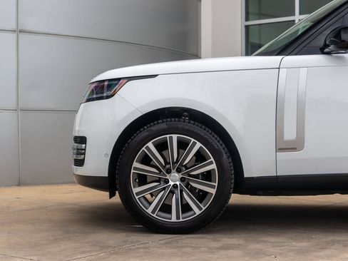 Used 2025 Land Rover Range Rover Long Wheelbase Autobiography AWD/4WD image 15