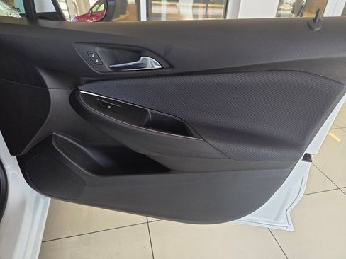 Used 2019 Chevrolet Cruze LT FWD image 21