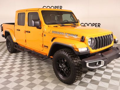 Used 2025 Jeep Gladiator Sport