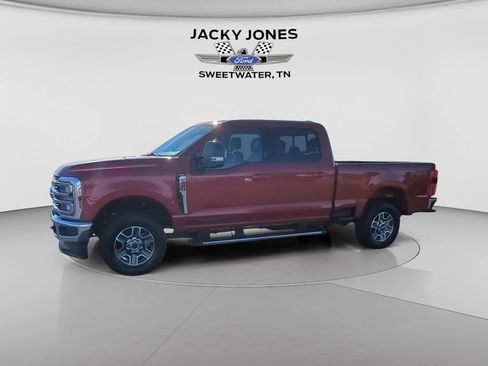 Used 2024 Ford F250 Lariat w/ FX4 Off-Road Package AWD/4WD image 4