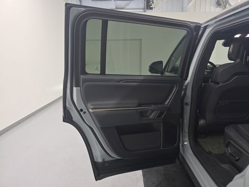 Used 2024 Rivian R1S Adventure AWD/4WD image 17