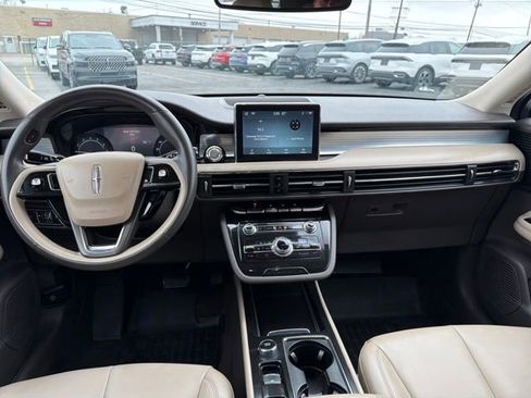 Certified 2022 Lincoln Corsair FWD image 17