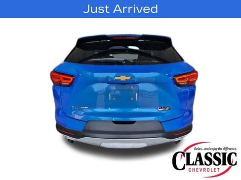 Used 2024 Chevrolet Blazer LT image 9