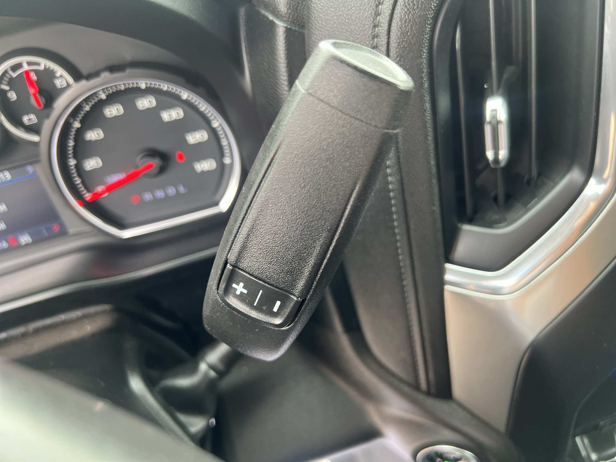 Used 2021 Chevrolet Silverado 2500 LT w/ Z71 Chrome Sport Edition AWD/4WD image 19
