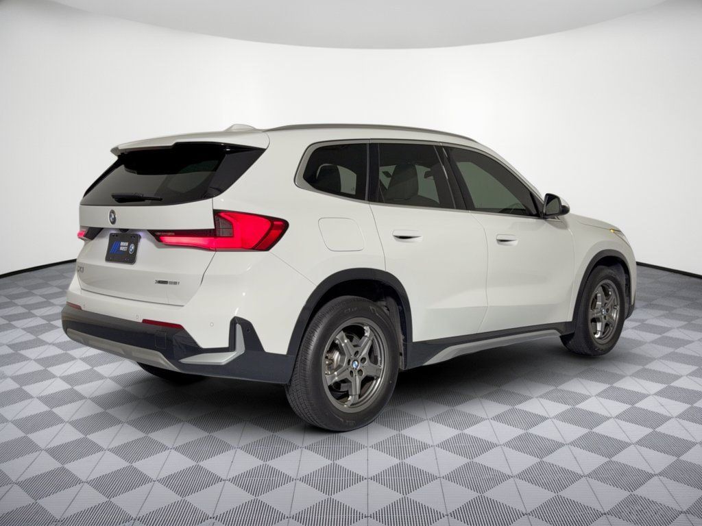 Used 2025 BMW X1 xDrive28i w/ Technology Package AWD/4WD image 9