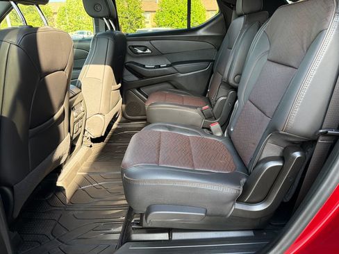 Used 2024 Chevrolet Traverse High Country w/ LPO, Floor Liner Package AWD/4WD image 27
