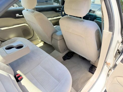 Used 2008 Ford Fusion S FWD image 15