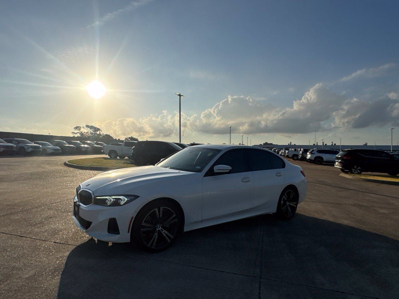Used 2023 BMW 330i Sedan w/ Premium Package RWD image 11