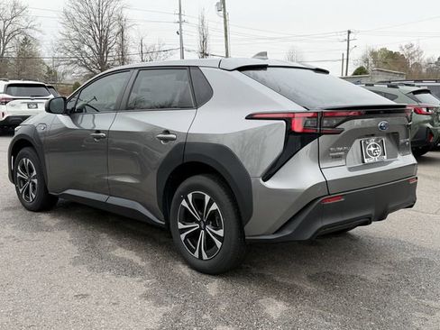 Used 2023 Subaru Solterra AWD image 5