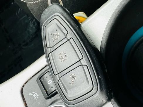 Used 2013 Ford C-MAX SEL FWD image 38