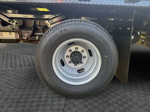New 2026 Ford F350 XL w/ XL Chrome Package AWD/4WD image 17
