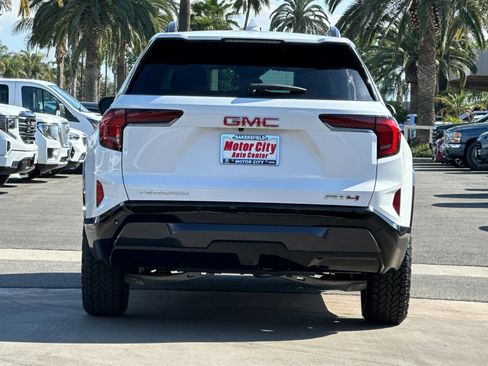 New 2026 GMC Terrain AT4 AWD/4WD image 5