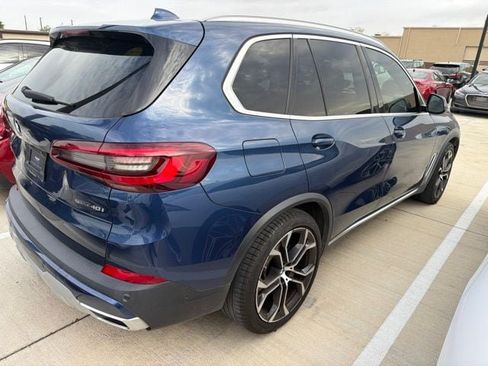 Used 2021 BMW X5 sDrive40i w/ Premium Package RWD image 3
