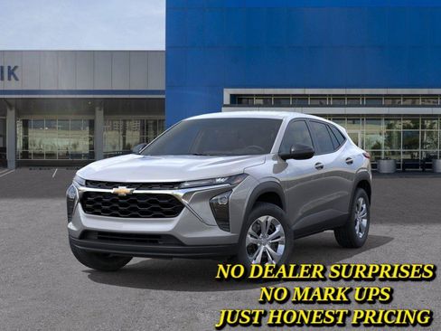 New 2026 Chevrolet Trax LS FWD image 6