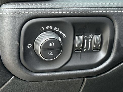 New 2026 RAM 3500 Limited AWD/4WD image 23