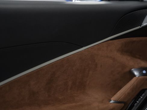 Used 2023 Ferrari Roma RWD image 19