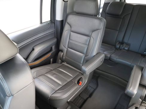Used 2019 GMC Yukon XL Denali w/ Open Road Package AWD/4WD image 23