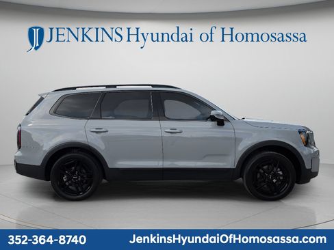 Used 2024 Kia Telluride SX X-Line AWD/4WD image 2